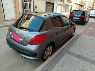 Peugeot 207 2009