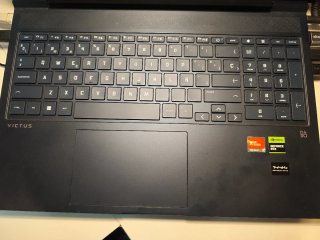 HP Victus 16 Gaming | Ryzen 7 + RTX 4050 | 144 Hz