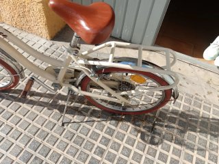Bicicleta Clásica Color Crema