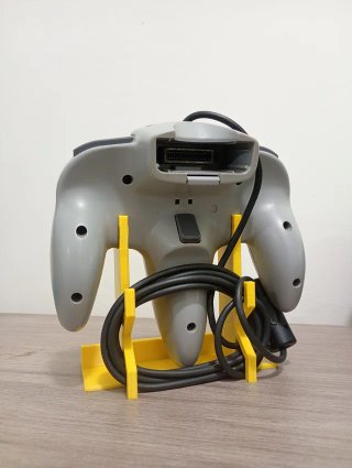 Nintendo 64 Completa + Lote Soportes (101)