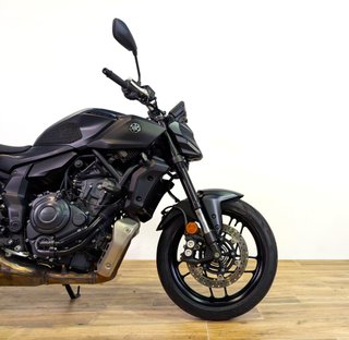 YAMAHA MT-07   (modelo actual) A2 2025