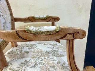 Silla Antigua Estilo Luis XVI Madera y Tela