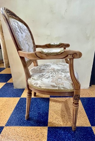 Silla Antigua Estilo Luis XVI Madera y Tela