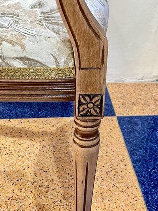 Silla Antigua Estilo Luis XVI Madera y Tela