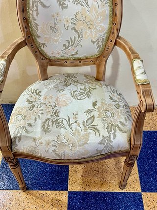 Silla Antigua Estilo Luis XVI Madera y Tela