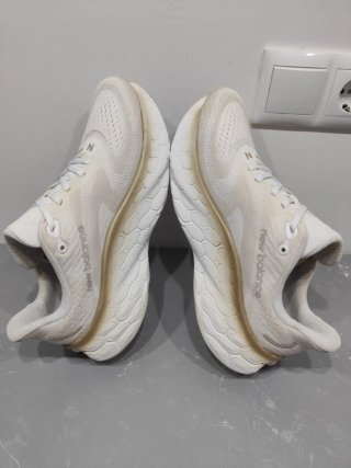 New Balance Fresh Foam More v4 Talla 43
