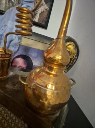 Alambique de cobre artesanal