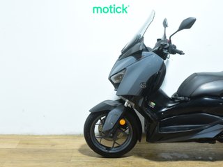 YAMAHA XMAX 125
