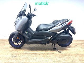 YAMAHA XMAX 125