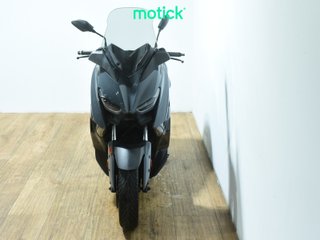 YAMAHA XMAX 125