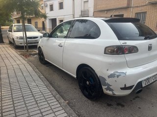 SEAT Ibiza 2004
