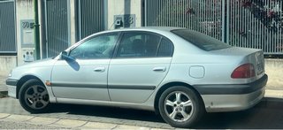 Toyota Avensis 2000