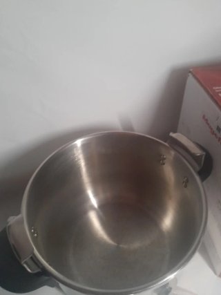 Olla a presión Magefesa 8L nueva