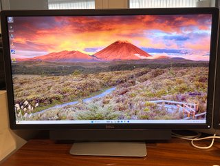 Monitor Dell 28 4K  . Sin barra de sonido  P2815Q