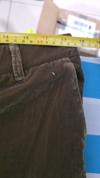 Pantaloni H&M velluto vita alta marroni EUR 44