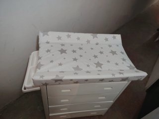 Cómoda bañera infantil blanca