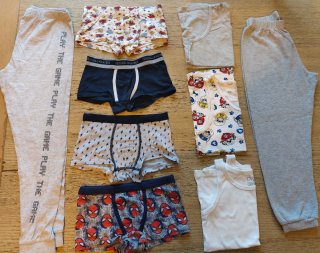 Lotto abbigliamento bambino 5/6 anni