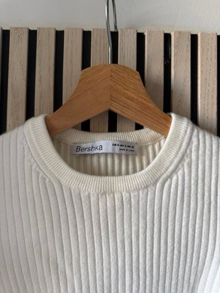 Bershka Camiseta Hombros Descubiertos Blanca