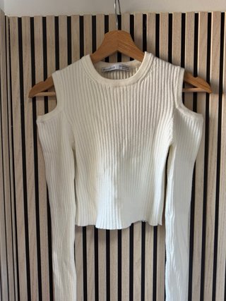 Bershka Camiseta Hombros Descubiertos Blanca