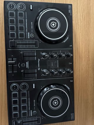 Controladora DJ Pioneer DDJ-200 + Maleta