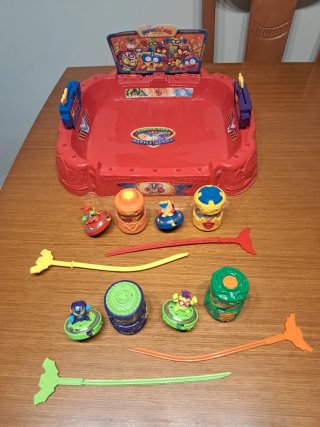 SuperThings Arena Batalla Kaboom City + 4 Spinners