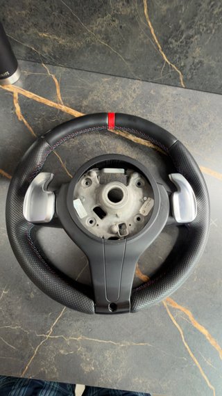 Volante BMW M Performance Carbono