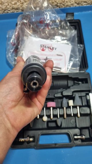 Stanley Kit Smerigliatrice Angolare