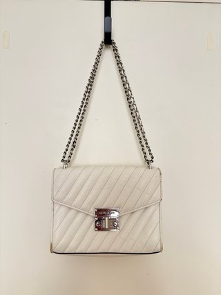 Bolso Michael Kors blanco acolchado
