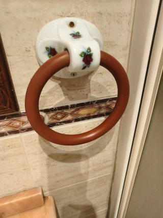 Mueble y auxiliar de madera rustico, espejo y acce