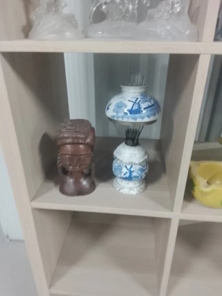 Lámpara de mesa antigua decorativa