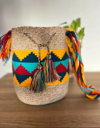 Bolso artesanal Wayuu multicolor