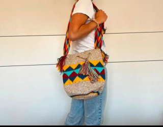 Bolso artesanal Wayuu multicolor