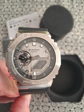 Reloj Casio G-Shock GM-2100