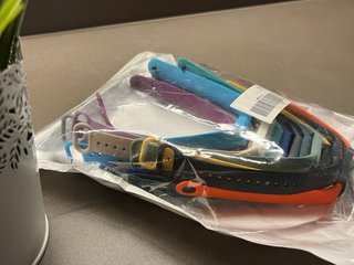 Xiaomi Mi Smart Band 5 + 12 pulseras de colores