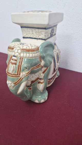 Pedestal elefante ceramica