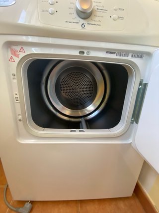 Secadora Whirlpool 7kg AZW 3417