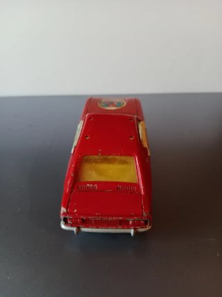 Coche miniatura Ford Capri bomberos 103