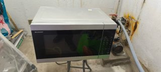 Microonda_ Grill Sharp YC-MG51E-S