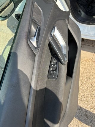 Peugeot 308 2016