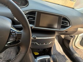 Peugeot 308 2016