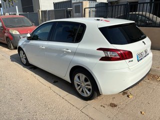 Peugeot 308 2016