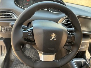 Peugeot 308 2016