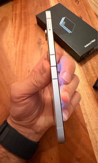 Samsung Galaxy Z Flip 6