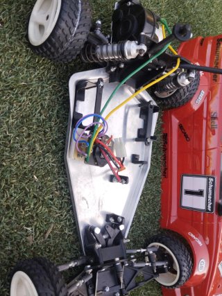 Coche RC Schumacher Touring 1/10