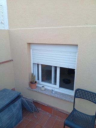 Alquiler de habitación...Cerca de la L5...Nou B