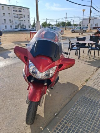 Honda Roja Touring Moto
