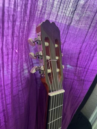 Guitarra Clásica con Funda
