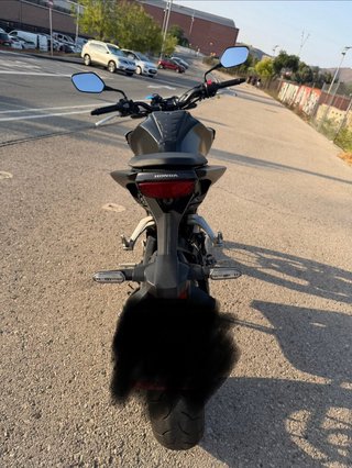 Honda CB125R 2022