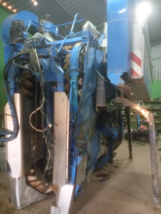 Tren vendimia New Holland 7090vx