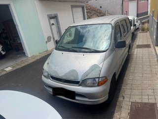 Toyota Hiace 2000